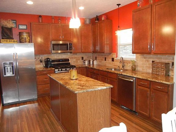 3rd image of 3090 Woodstone Dr