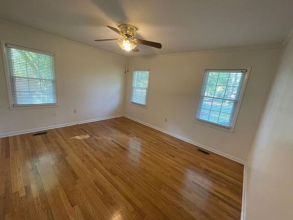 2nd image of 1615 Roberson St