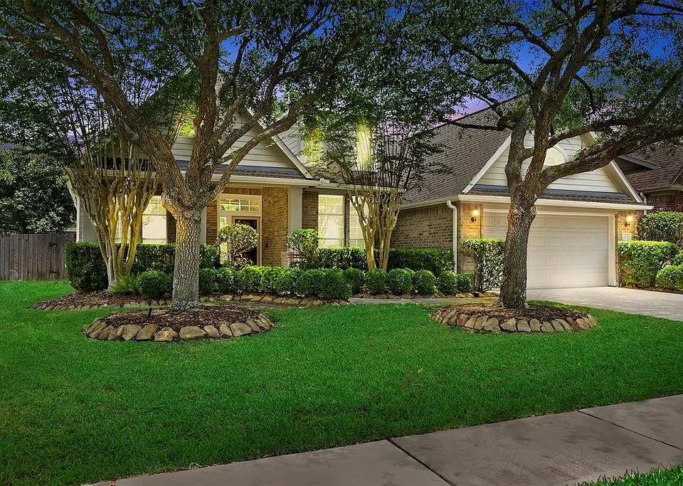 1st image of 11618 Cedarvale Ln