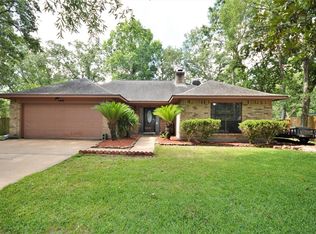 3016 Shadowlane Dr, Dickinson, TX 77539