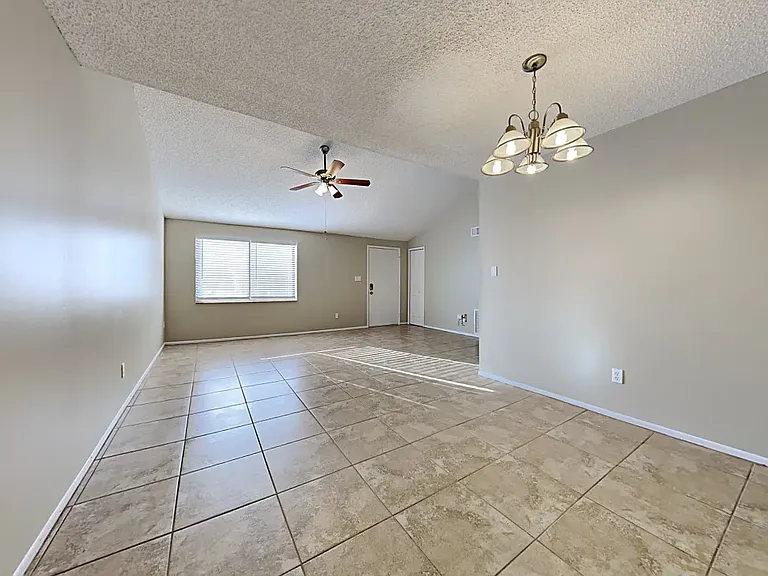 514 San Marie Ave — Photo 1