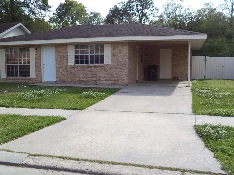 1st image of 3718 Baker Dr