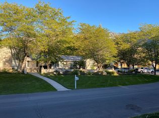 8 S Legend Ln, Sandy, UT 84092