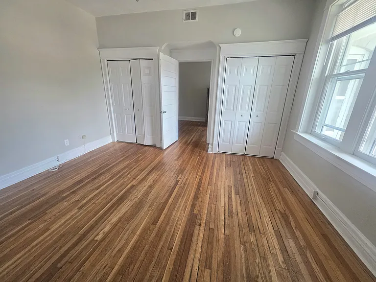 408 Kensington Ct #5 — Photo 8