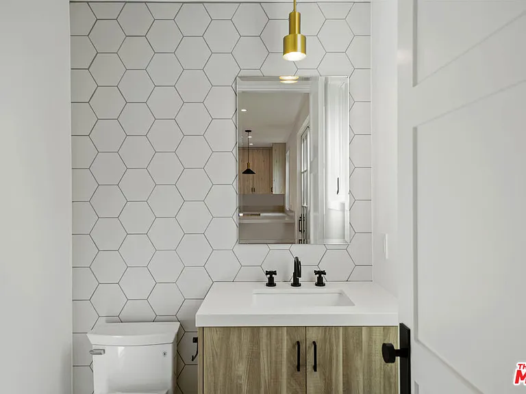 5330 Agnes Ave #1/2 — Photo 18