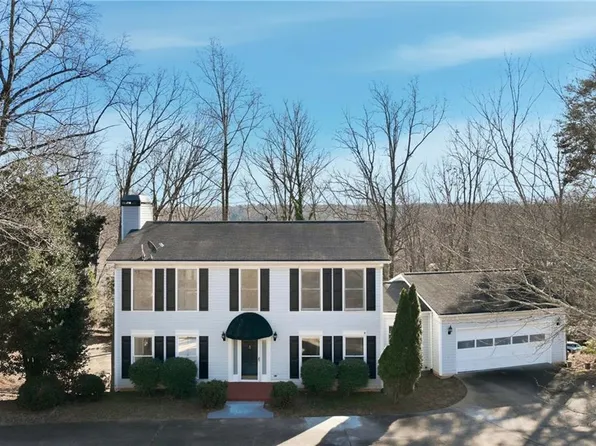 2453 Basin Ct, Gainesville, GA 30506