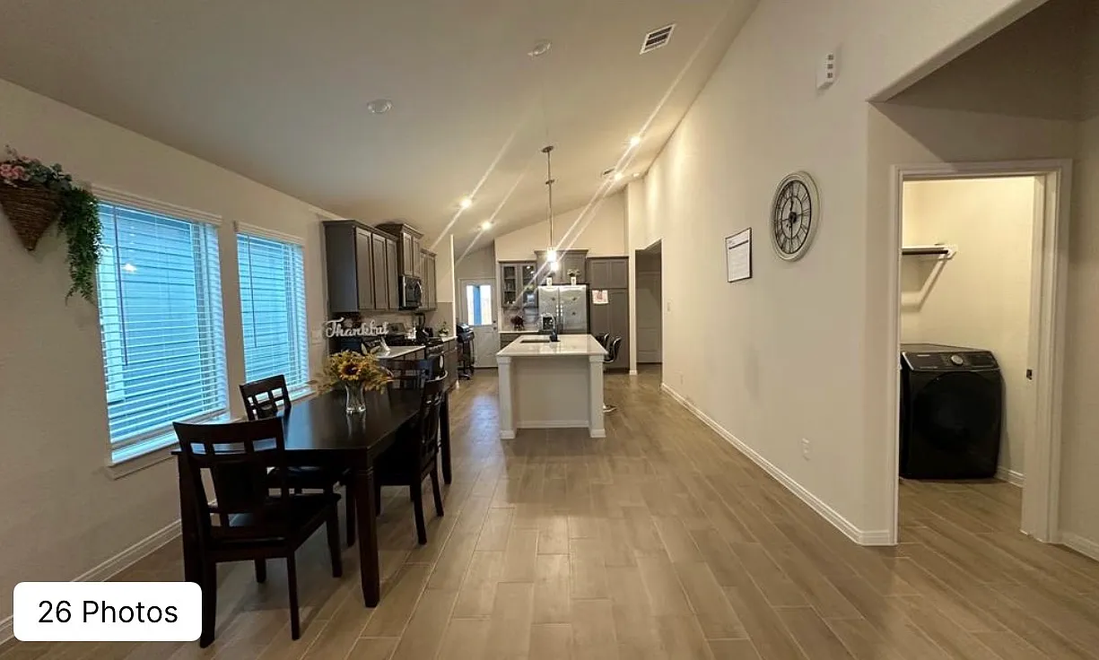 4 bed, 1653 sqft, $2,500 — Photo 4
