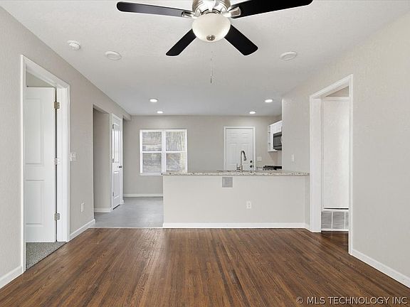 5th image of 6837 E King Pl