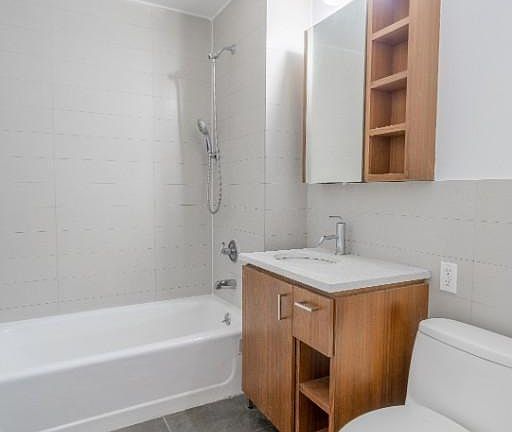 5th image of 12-22 30th Ave APT 3D