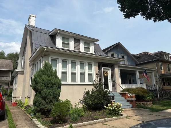 628 2nd St, Marietta, OH 45750