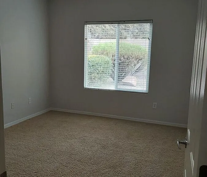2140 Waterton Rivers Dr — Photo 3