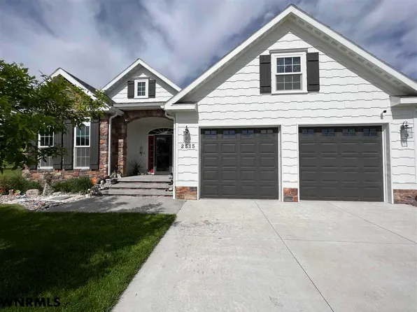 2515 S Ridge Ct, Gering, NE 69341