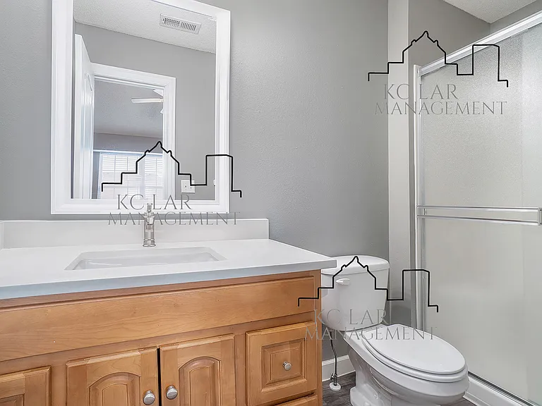 10531 E 45th Pl — Photo 9
