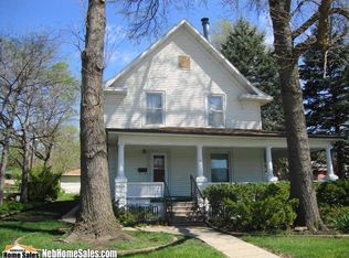 6442 Holdrege St, Lincoln, NE 68505