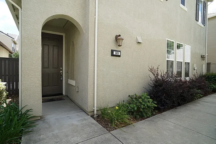 169 Talmont Cir photo 1