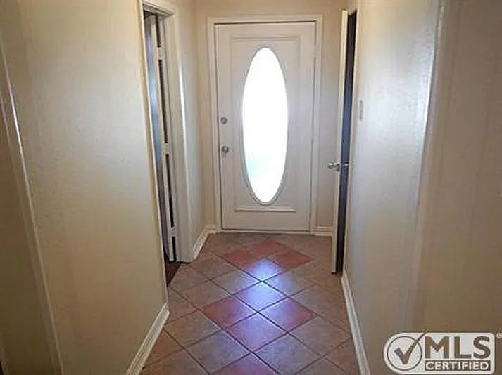 508 Dogwood Dr — Photo 3