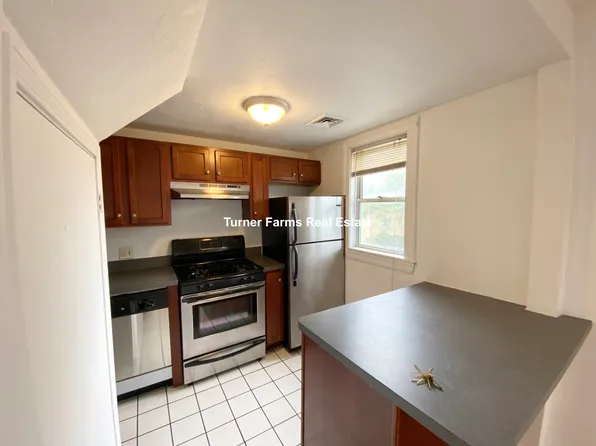 87 Sheridan St APT 4, Boston, MA 02130