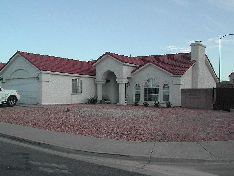 1st image of 335 Oak Canyon Dr