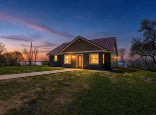 1521 Prairiewood Ln, Warwick, ND 58381