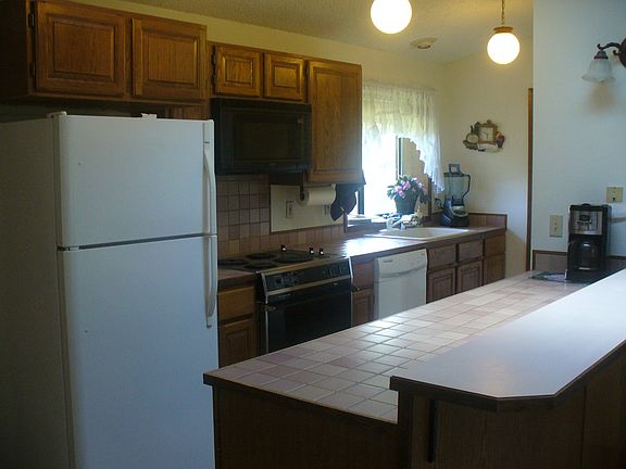 5th image of 4741 Archer Dr SE