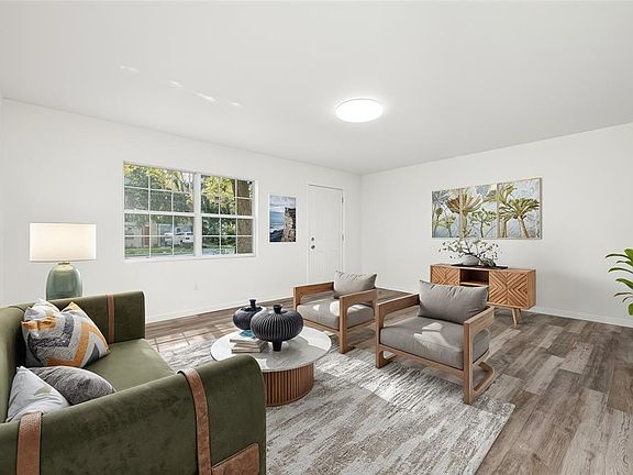 4th image of 2100 SE 50th St