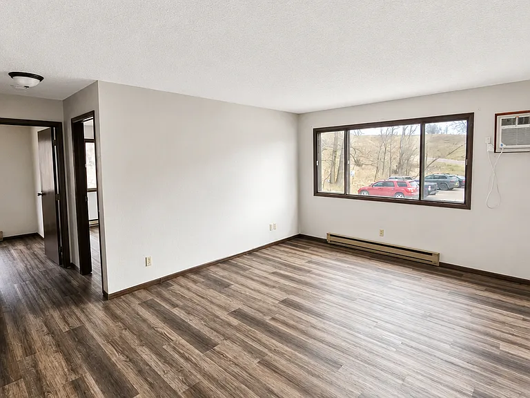 Riverine Apartments — Photo 11