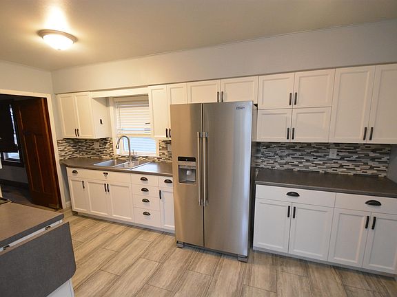 5th image of 2507 Chambers St