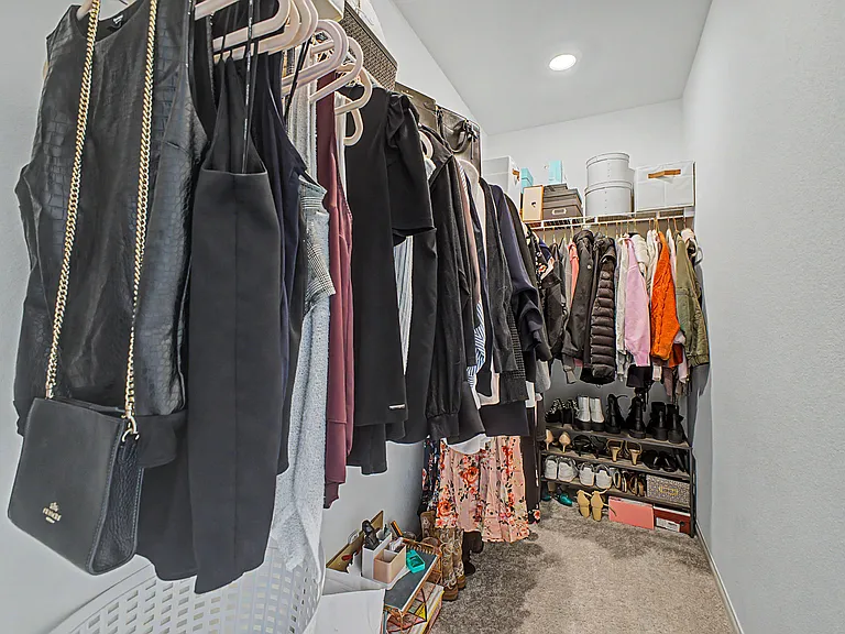 9963 Ravenswood Peak Ave — Photo 32