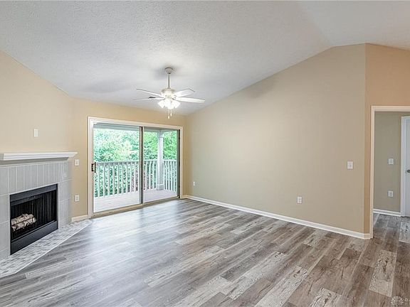 4th image of 6631 Hedington Sq APT 8