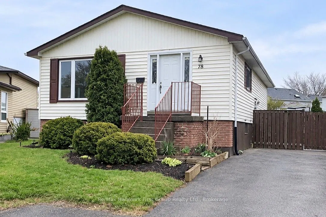 3 bed, $2,100 — Photo 1