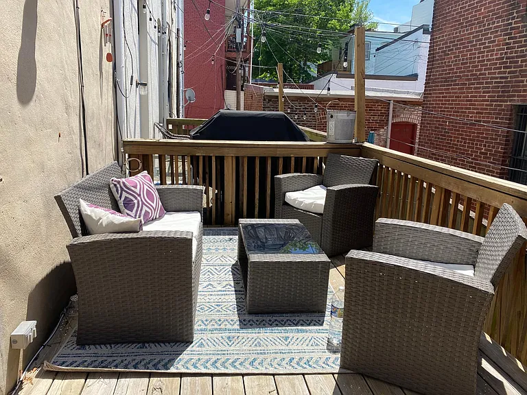 620 7th St NE #A — Photo 8