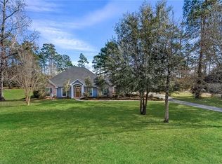 208 Whispering Ln, Madisonville, LA 70447