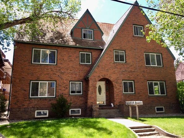 1216 E Ivinson St APT 4