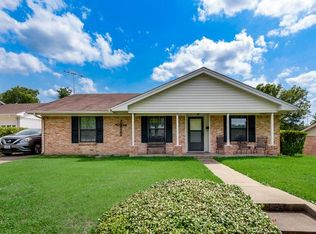 9035 Hackney Ln, Dallas, TX 75238