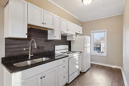 938 - 940 East 3rd Street Photo 1