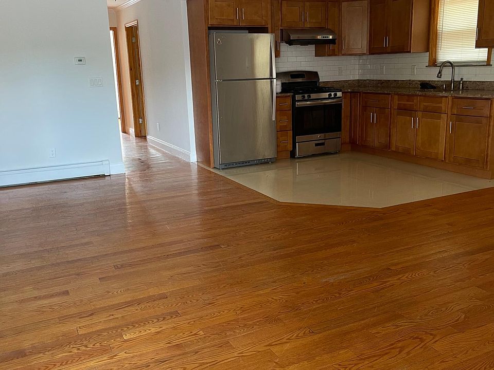 1st image of 5722 159th St Floor 1