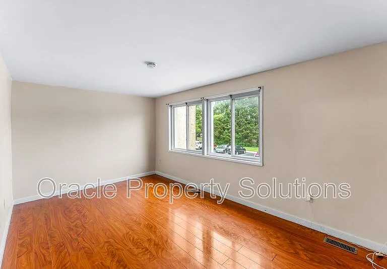 10304 Nightmist Ct — Photo 17