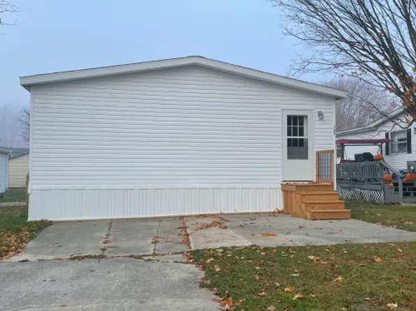 705 Ernest St, Auburn, IN