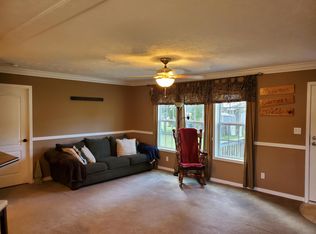 83 S Sidney St, Oak Hill, WV 25901