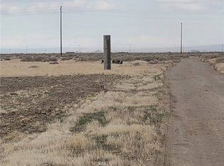 72 W Avenue C #124, Lancaster, CA 93536