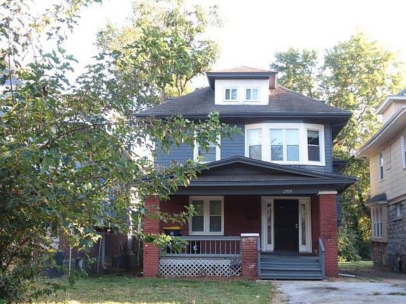 2nd image of 2959 E 28th St