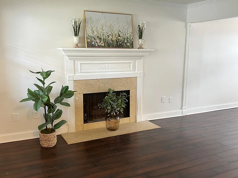 1373 Woodridge Dr — Photo 7