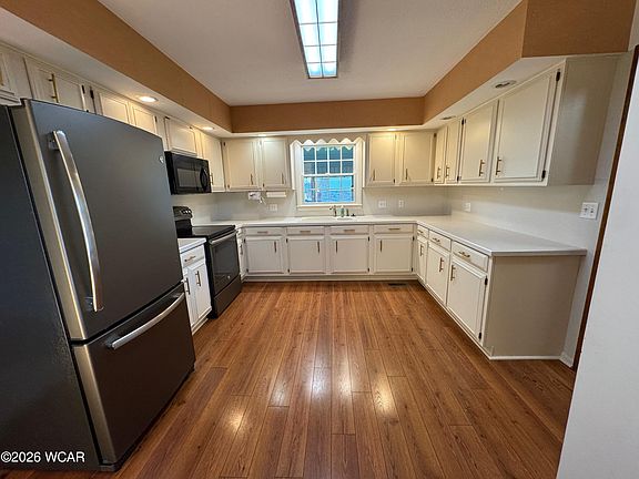3rd image of 156 Pleasant Dr