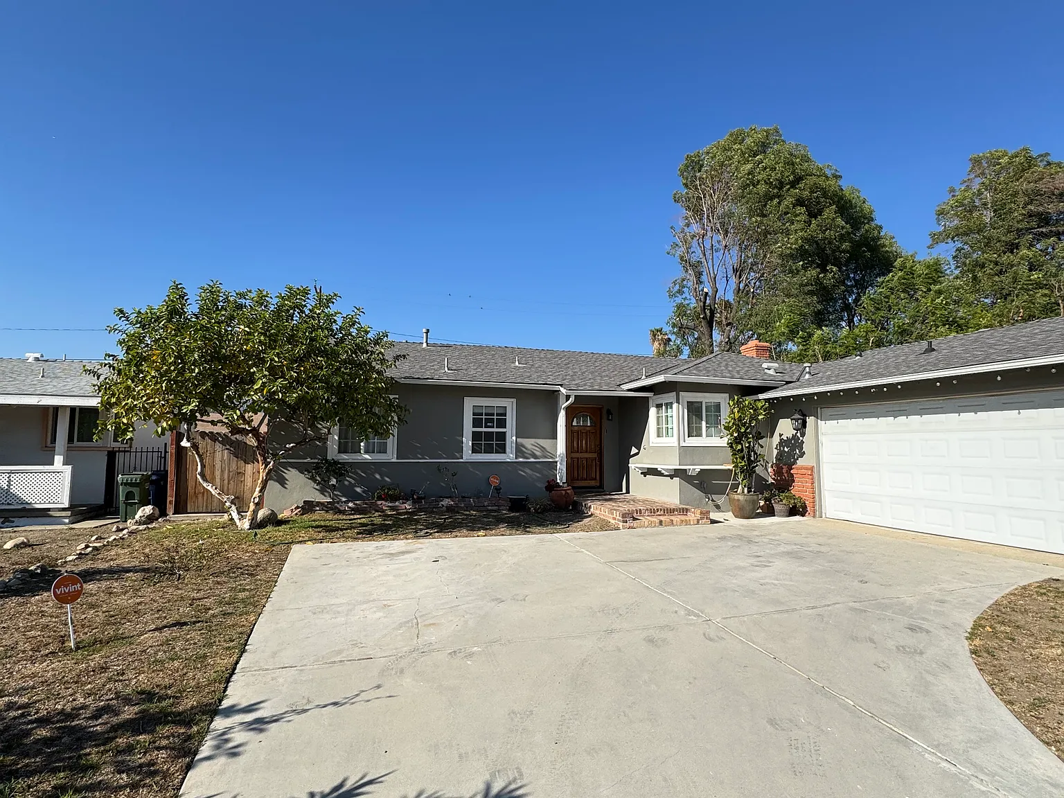 4 bed, 1404 sqft, $4,200 — Photo 1