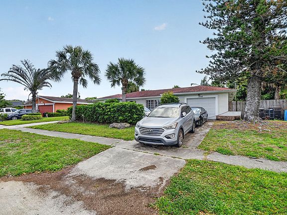 3rd image of 1660 40th Street