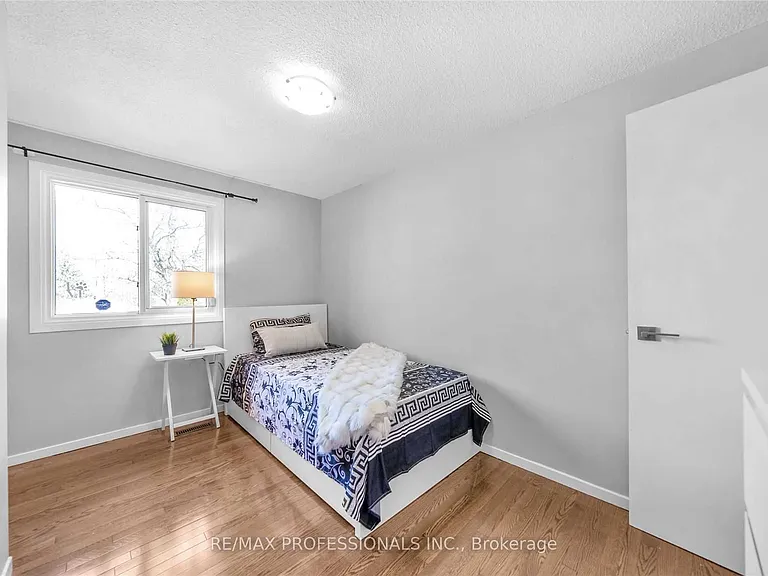 47 Wishford Dr — Photo 24