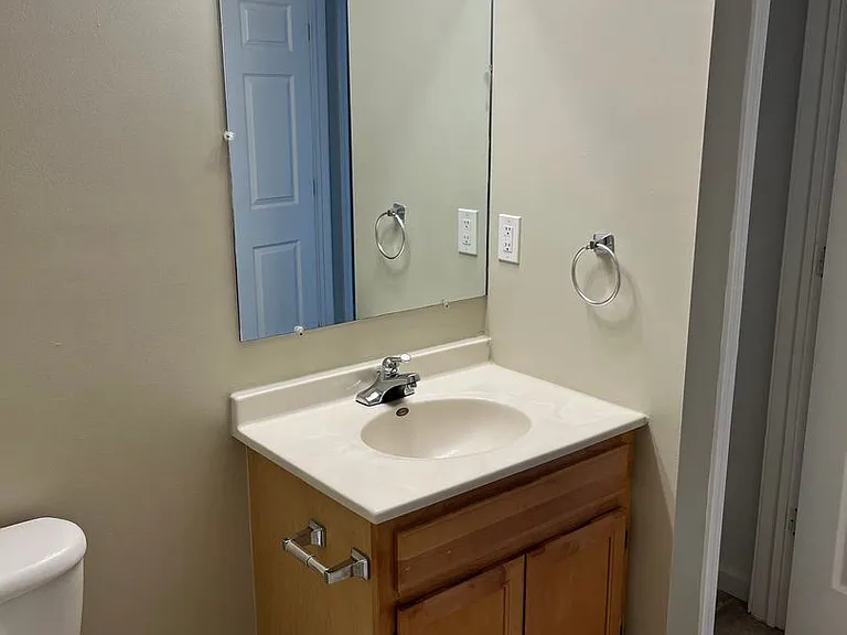 Lakepointe Apartment Homes — Photo 21