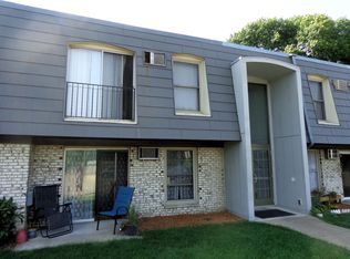 816 9th Ave S APT 3, Hopkins, MN 55343