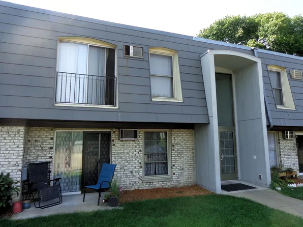 816 9th Ave S APT 3, Hopkins, MN 55343