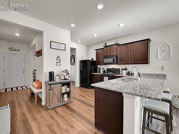 4th image of 9777 Chalkstone Ln